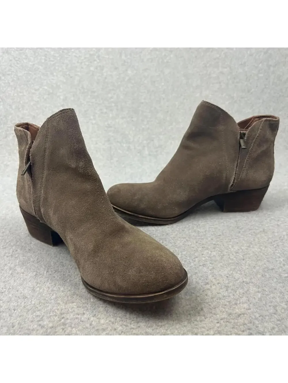Lucky Brand Womens Low Cut Booties Boots 9 Leather beige Casual Winter